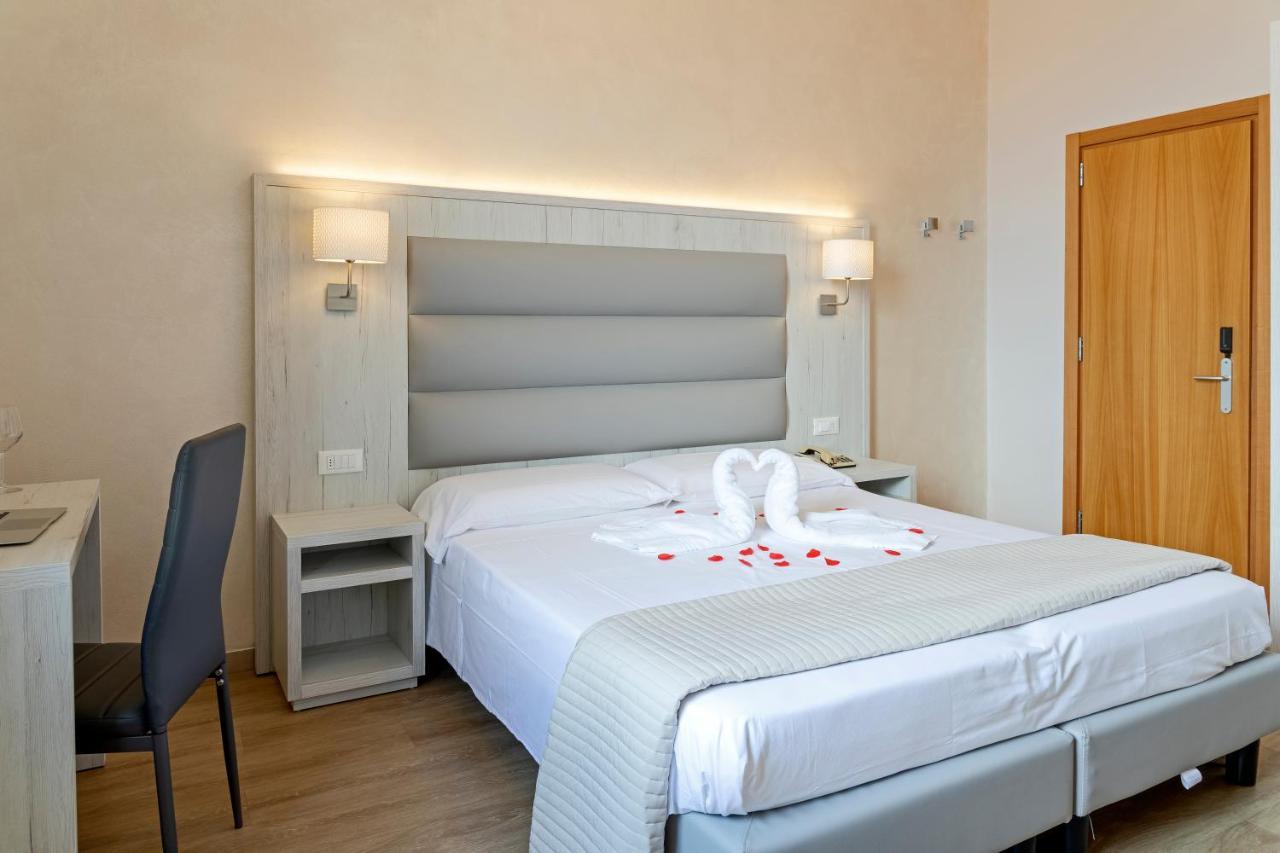 Hotel Biagi & Residence Лидо Ди Камайоре Екстериор снимка