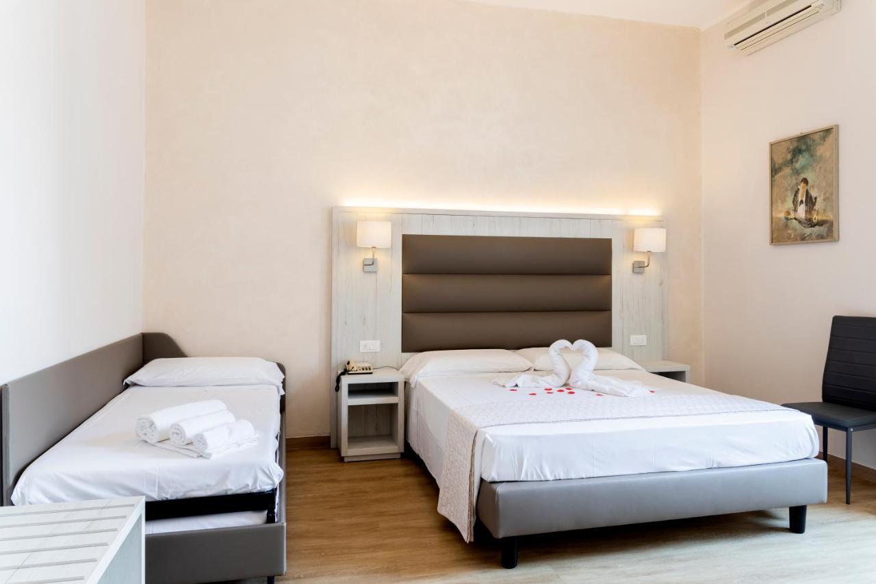 Hotel Biagi & Residence Лидо Ди Камайоре Екстериор снимка