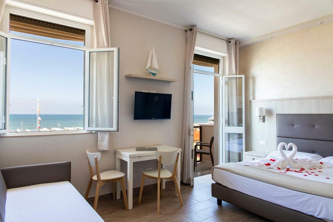 Hotel Biagi & Residence Лидо Ди Камайоре Екстериор снимка