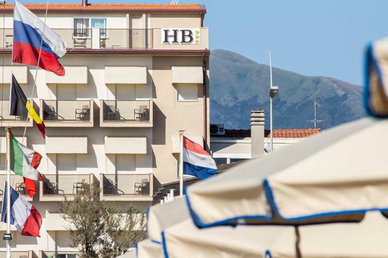 Hotel Biagi & Residence Лидо Ди Камайоре Екстериор снимка